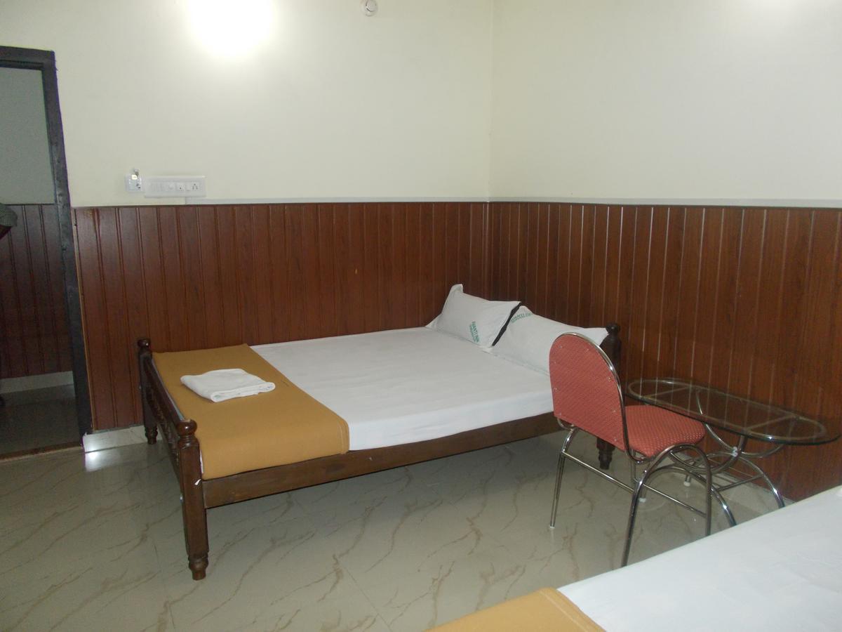 Avanti Inn Guruvāyūr Buitenkant foto